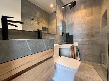 Apartamento en Venta en Los Parra, Poblado Medellín Antioquia