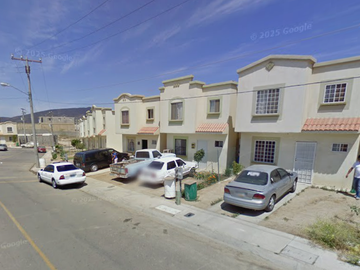 - CASA EN REMATE BANCARIO - Villas el sol, Ensenada, Baja california