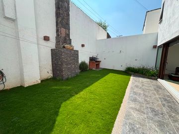 CASA AMPLIA EN PRIVADA EN VILLAS DE IRAPUATO