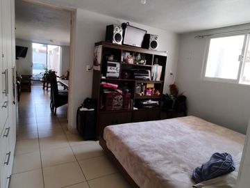 CASA EN VENTA LAS MISIONES QUERETARO 4 RECAMARAS RECIEN REMODELADA ENTRE AV. CONSTITUYENTES