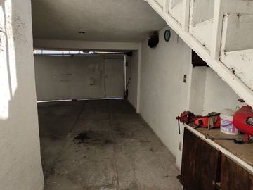 CASA EN VENTA LAS MISIONES QUERETARO 4 RECAMARAS RECIEN REMODELADA ENTRE AV. CONSTITUYENTES