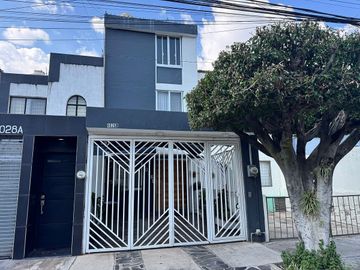 Casa en venta en Arboledas, Zapopan