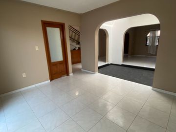 Casa en Renta en Claustros Del Sur, Queretaro