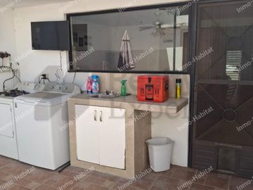 CASA EN RENTA AMUEBLADA EN EL CENTRO DE MONTERREY, NUEVO LEON.