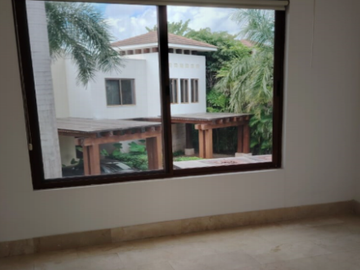 CASA DE ENTREGA INMEDIATA EN Yucatan Country Club, Merida, Yucatan