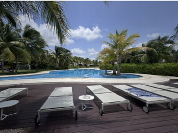 CASA DE ENTREGA INMEDIATA EN Yucatan Country Club, Merida, Yucatan