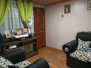 Se vende Acogedora casa en Talca V1823-C-100-S-TALCA-ML.