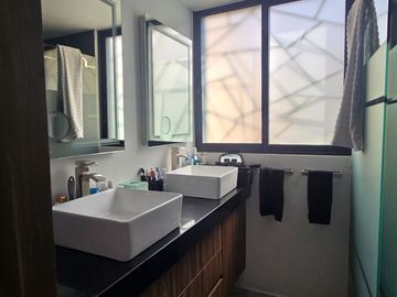 Casa en renta en Condominio, seguridad, terraza de 260M2, Cuajimalpa