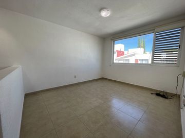 Casa en Renta en Privada Juriquilla a solo 5 min de la UVM