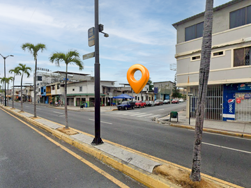 Venta de Terreno con Casa Antigüa Para Inversión - Calle Maldonado y La 17, Guayaquil