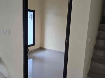 DI JUAL RUMAH BRAND NEW DI MERUYA JAKARTA BARAT