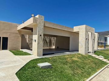 TERRENO EN VENTA DE 192 M2 EN FRACCIONAMIENTO ARIA