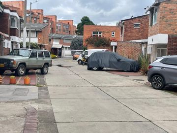 SE ARRIENDA CASA EN SECTOR NIZA - CORDOBA BOGOTÁ