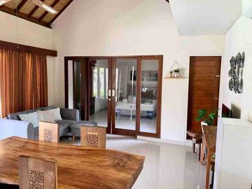 villa fully furnished 7 menit jalan kaki ke side walk