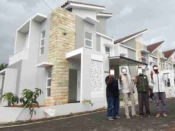 RUMAH CANTIK DAN UNIK SIAP HUNI STRATEGIS DI PANCORAN MAS