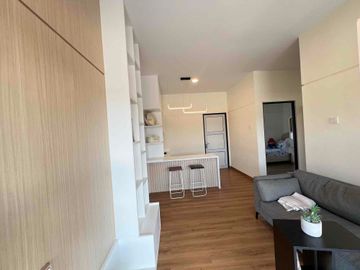 Dijual Rumah Mewah dan Strategis ditepi jalan raya Batuaji.