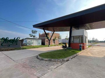 Dijual Rumah Mewah dan Strategis ditepi jalan raya Batuaji.