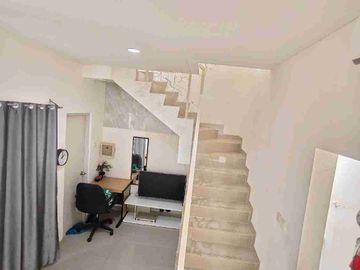 DISEWAKAN ATAU DIJUAL RUMAH SIAP HUNI Di JABABEKA