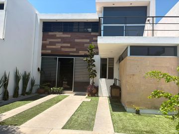 RENTO HERMOSA CASA FRACC SOBERNA RESIDENCIAL $23,000.00 INC. MTTO. EXCELENTES CONDICIONES