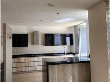 RENTO HERMOSA CASA FRACC SOBERNA RESIDENCIAL $23,000.00 INC. MTTO. EXCELENTES CONDICIONES