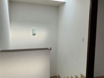 RENTO HERMOSA CASA FRACC SOBERNA RESIDENCIAL $23,000.00 INC. MTTO. EXCELENTES CONDICIONES