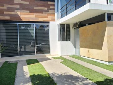 RENTO HERMOSA CASA FRACC SOBERNA RESIDENCIAL $23,000.00 INC. MTTO. EXCELENTES CONDICIONES