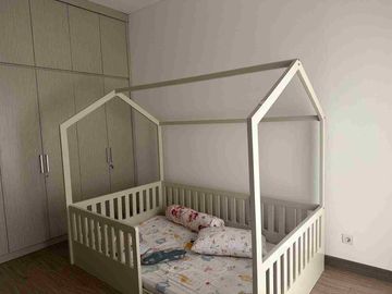 Disewakan Rumah Siap Huni 8x18 The Riviera Metland Puri