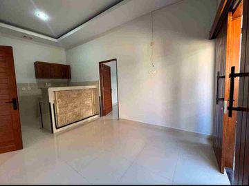 Disewakan Rumah di Area Renon 2 BR. Sewa untuk tahunan.