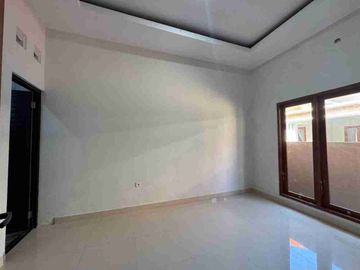 Disewakan Rumah di Area Renon 2 BR. Sewa untuk tahunan.