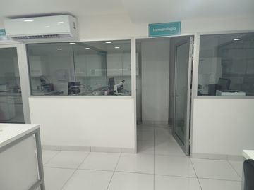OFICINAS EN CORPORATE CENTER BERNARDO QUINTANA Edificio Corporativo AAA en Renta