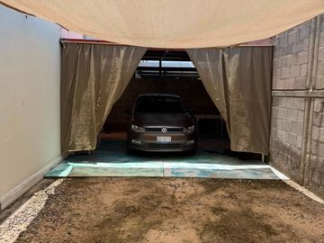 CASA EN VENTA EN FRACC. TRES CANTOS CON TERRENO ADICIONAL