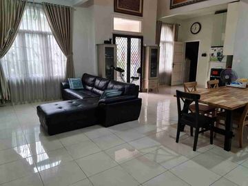 RUMAH VILLA MELATI MAS SERPONG RAPI LUAS 400 METER
