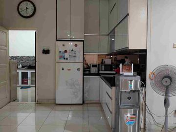 RUMAH VILLA MELATI MAS SERPONG RAPI LUAS 400 METER