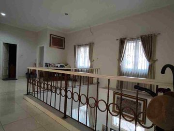 RUMAH VILLA MELATI MAS SERPONG RAPI LUAS 400 METER