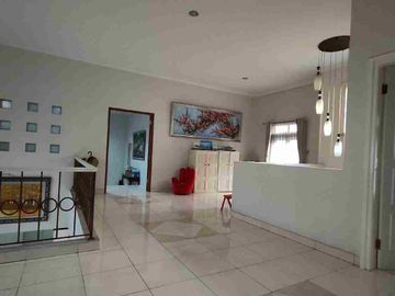 RUMAH VILLA MELATI MAS SERPONG RAPI LUAS 400 METER