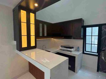 Rumah Scandinavian 2 Lantai Siap Huni Strategis di Sawangan Depok