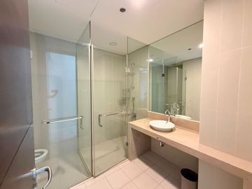 Nice 3 Bedroom Unit in Grand Hyatt Residence BGC Taguig