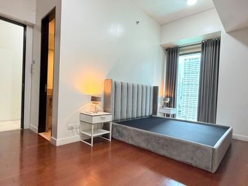 Nice 3 Bedroom Unit in Grand Hyatt Residence BGC Taguig