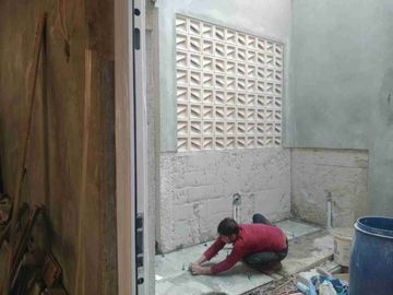 Disewakan Ruko Baru Dalam Tahap Finishing Pinggir Jalan Raya Setu Cibitung Cikarang Barat