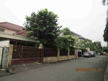 Dijual Murah Rumah 2 Lantai via Lelang
Dibawah NJOP
Jln. Taman Radio Dalam II
Kebayoran Baru
Jakarta Selatan.