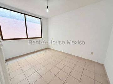 Cimatario Casa Familiar de Una Planta con Excelente Ubicación SGU225