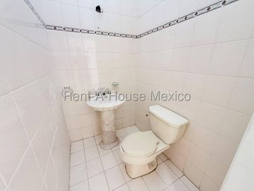 Cimatario Casa Familiar de Una Planta con Excelente Ubicación SGU225