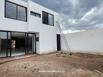 CASA EN VENTA 4 RECAMARAS LA CAMPIÑA DEL BISQUE