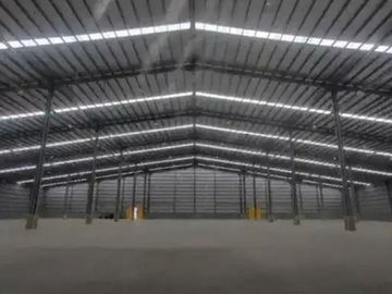 Gudang Loading Dock Delta Silicon 3 Cikarang