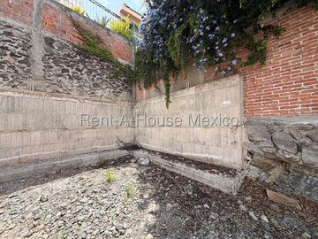 Loma Dorada Terreno Residencial de 354 m² en una de las Mejores Zonas de Querétaro SGU56