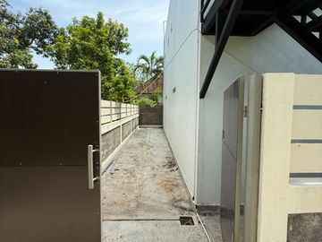 Ready to Operate Townhouse Complex for Sale in Umalas – 8 Loft Villas with Strong Rental Income