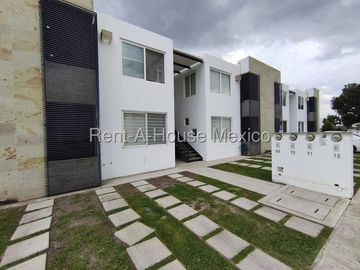 Ciudad del Sol Departamento Dúplex con Áreas Verdes y Zona Infantil SGU1203