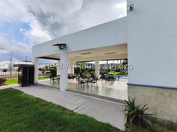 Ciudad del Sol Departamento Dúplex con Áreas Verdes y Zona Infantil SGU1203