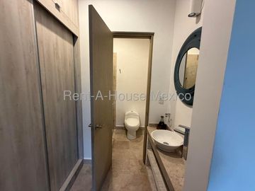 Cumbres del Lago Loft en Venta de Dos Niveles con Diseño Contemporáneo VM246