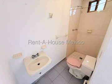 Cimatario Vive con la Comodidad de una Casa de Una Sola Planta IO225